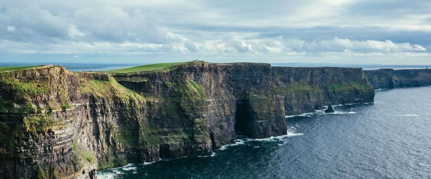 Banner Ireland.jpg